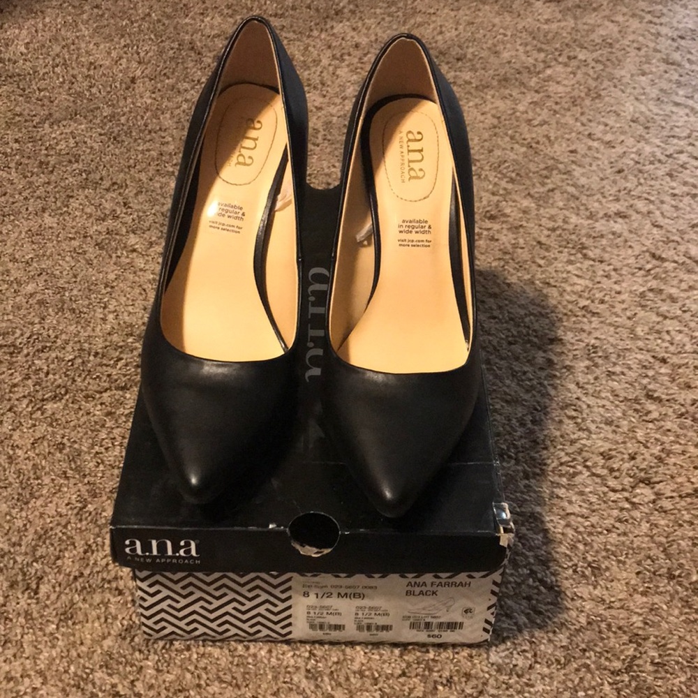 Black heels